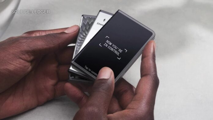 Secure handling of crypto private keys and recovery phrase storage